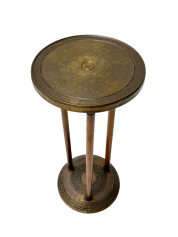 Vienna Secession Pedestal in Walnut and Patinated Brass, 1900s